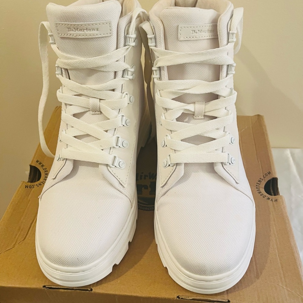 Dr. Martens white High-Top Boot